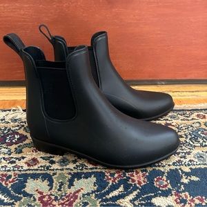 Womens Chelsea Boots